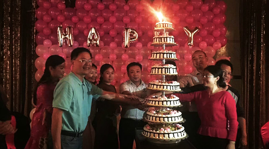 一路有你，盡顯方成雄風(fēng)，攜手共進(jìn)，再創(chuàng)輝煌
